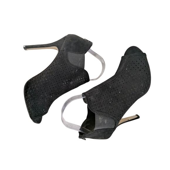 MADDEN GIRL! BLACK VEGAN SUEDE LEATHER PERFORATED DETAIL STILETTO HEELS! SZ 7.5M - Picture 7 of 10